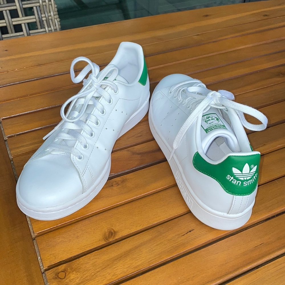 Adidas ‘Stan Smith’ Originals! NWOT!! FRESH!
